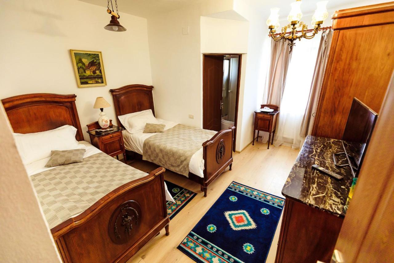 Resort Pensiunea Iris *